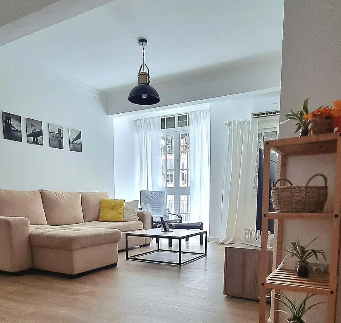 Family Centro Malaga Apartment